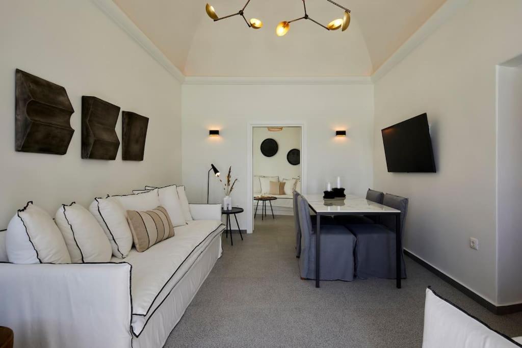 Lerion Luxury Villas อาโกรตีรี ภายนอก รูปภาพ